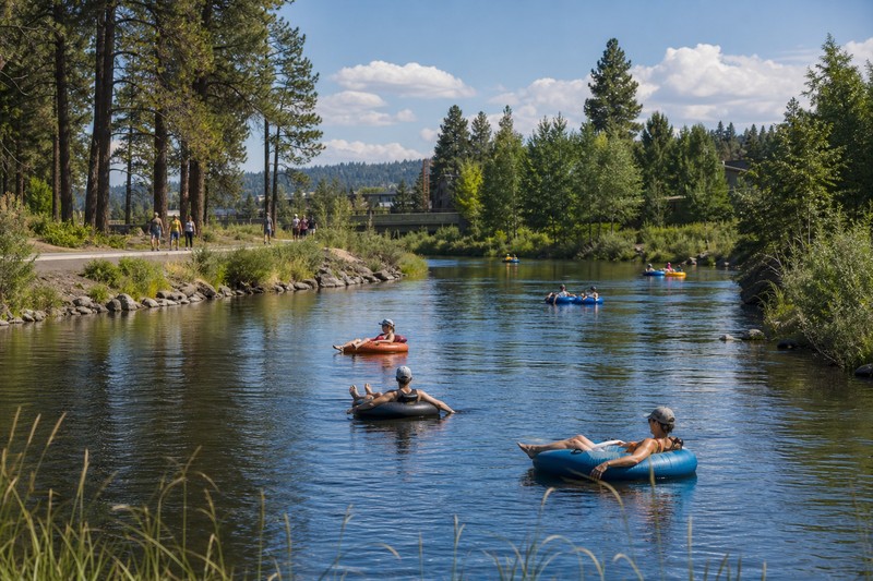Summer recreation on the Deschutes River in Bend