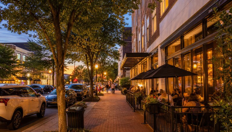 Main Street food walk in Greenville, South Carolina