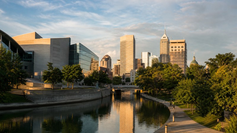 Canal and skyline in White River State Park