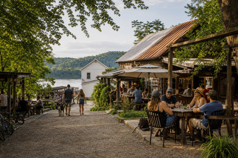 Food and drink near Rabbit Hash Kentucky